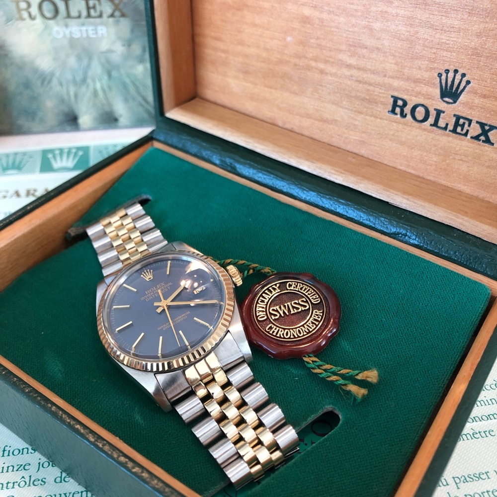100% AUTHENTIC Rolex - Box & Papers - COMPLETE SET